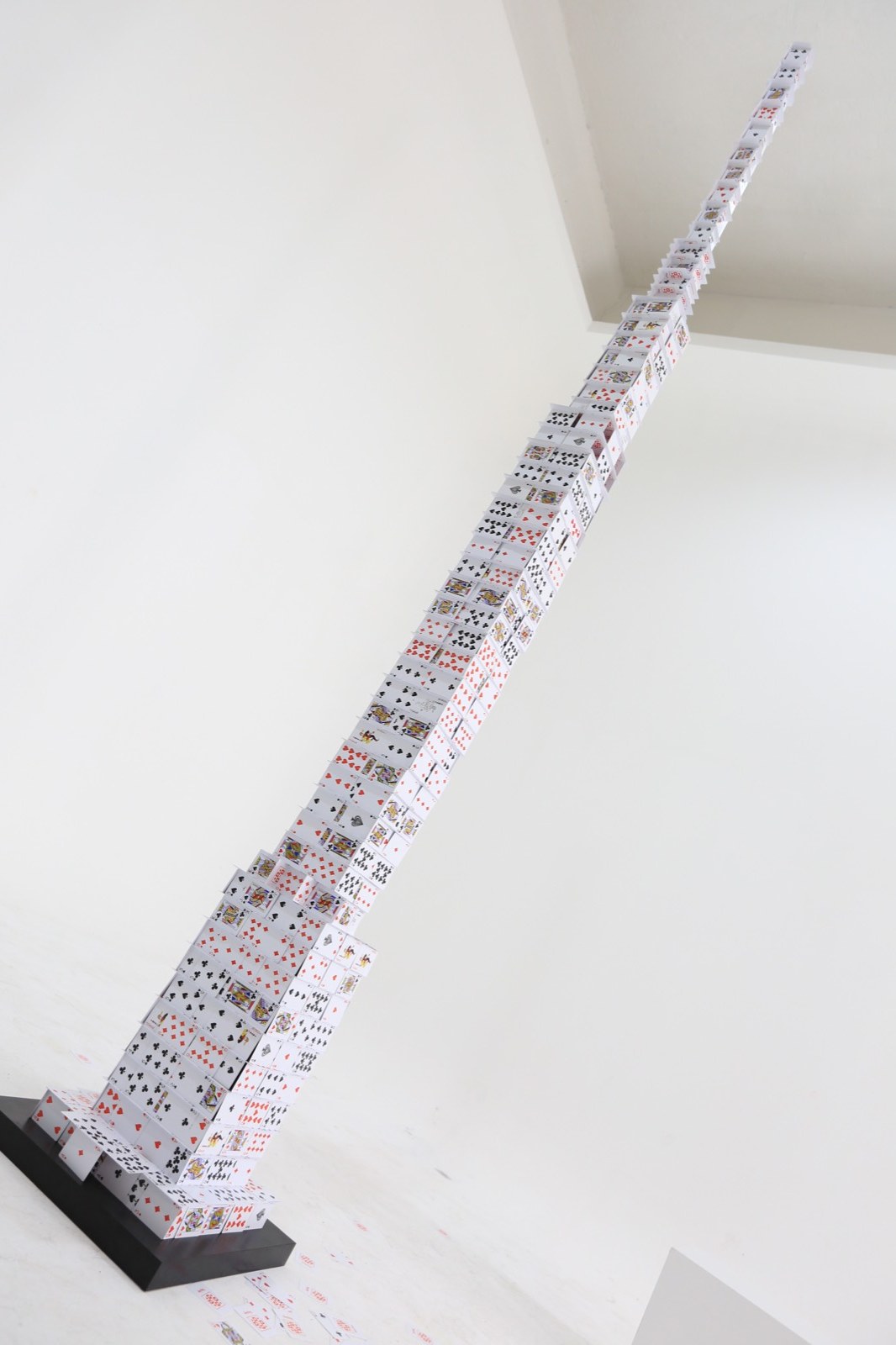Tall card tower, 4.35 m world record